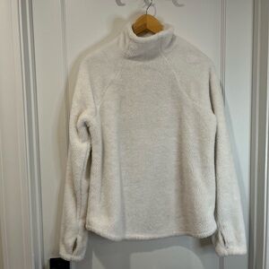 JoyLab Soft White Turtleneck Fleece Pullover